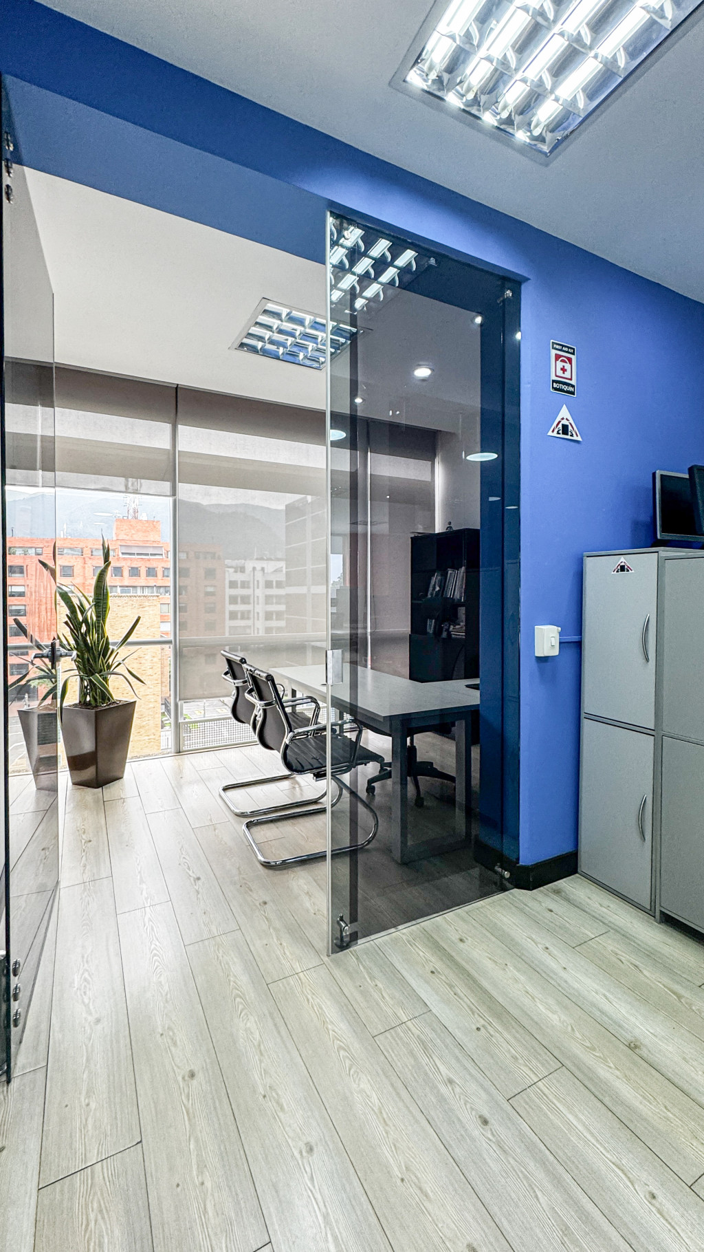 Oficina En Arriendo - Antiguo Country, Bogotá