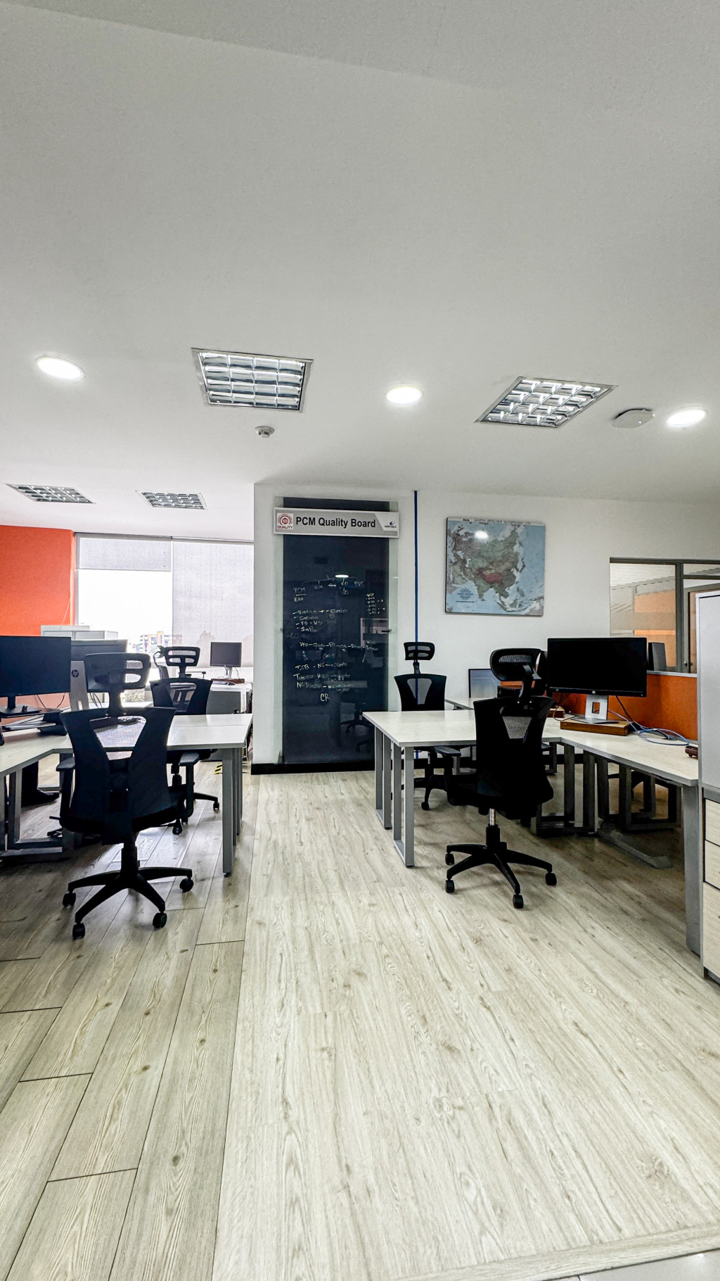 Oficina En Arriendo - Antiguo Country, Bogotá