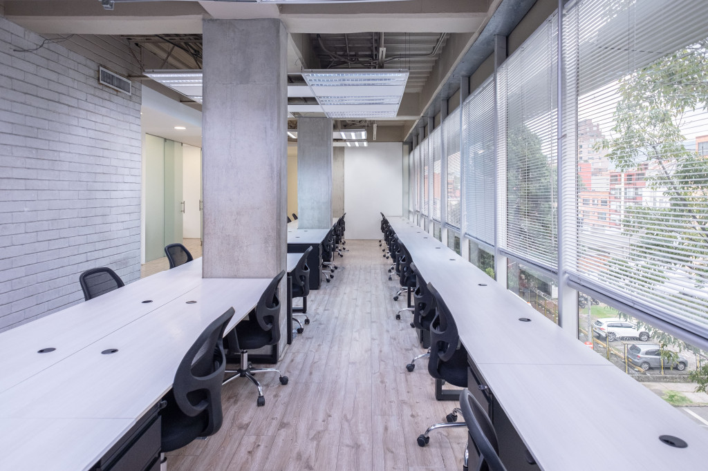 Oficina En Arriendo - Antiguo Country, Bogotá