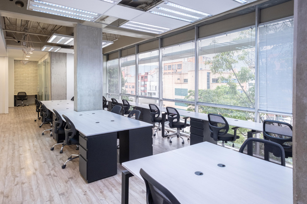 Oficina En Arriendo - Antiguo Country, Bogotá