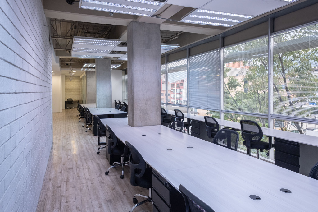 Oficina En Arriendo - Antiguo Country, Bogotá