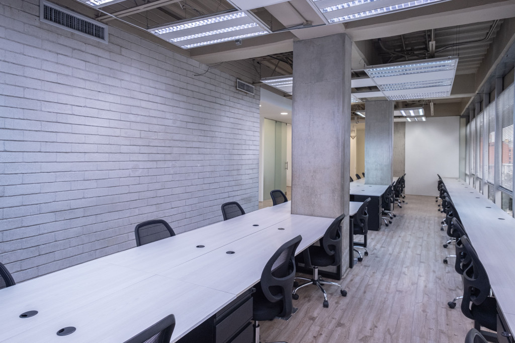 Oficina En Arriendo - Antiguo Country, Bogotá