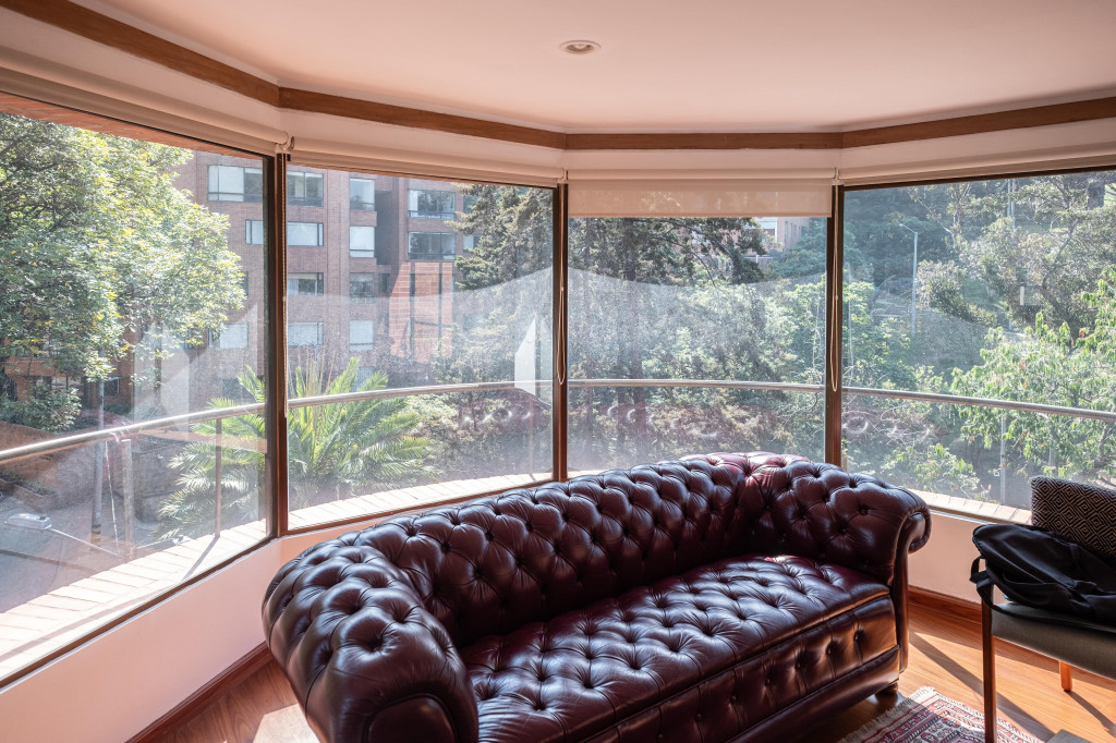 Apartamento En Arriendo - Los Rosales, Bogotá