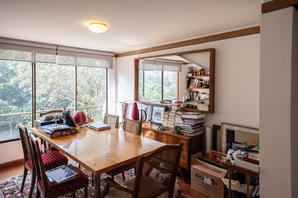 Apartamento En Arriendo - Los Rosales, Bogotá