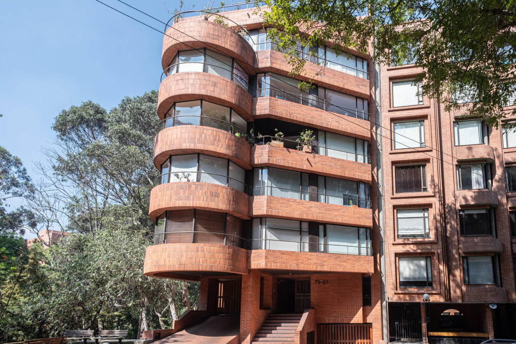 Apartamento En Arriendo - Los Rosales, Bogotá
