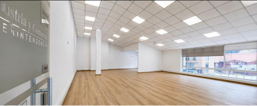 Edificio En Arriendo - San Martín-Santa Fe, Bogotá