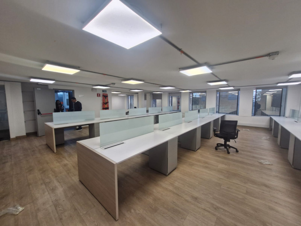 Edificio En Arriendo - San Martín-Santa Fe, Bogotá