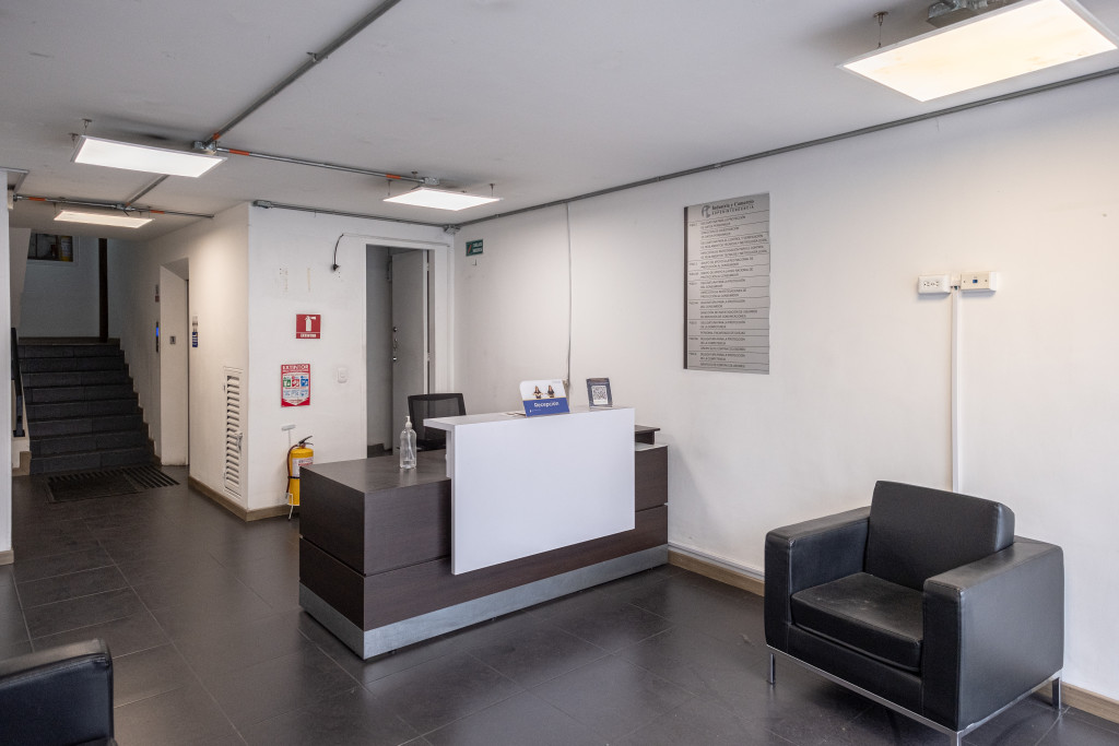 Edificio En Arriendo - San Martín-Santa Fe, Bogotá