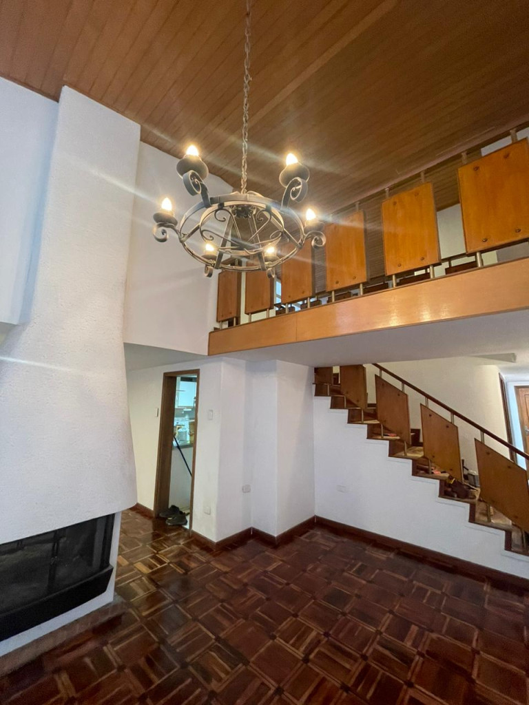 Casa En Venta - Los Rosales, Bogotá