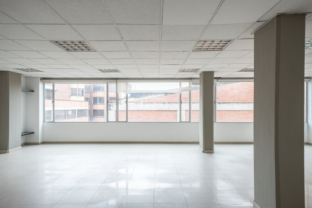 Oficina En Arriendo - Lago Gaitán, Bogotá
