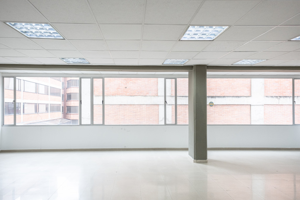 Oficina En Arriendo - Lago Gaitán, Bogotá
