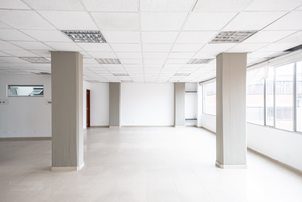 Oficina En Arriendo - Lago Gaitán, Bogotá