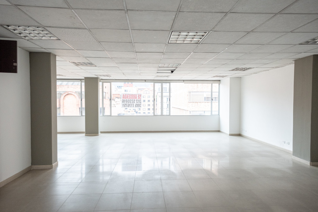 Oficina En Arriendo - Lago Gaitán, Bogotá