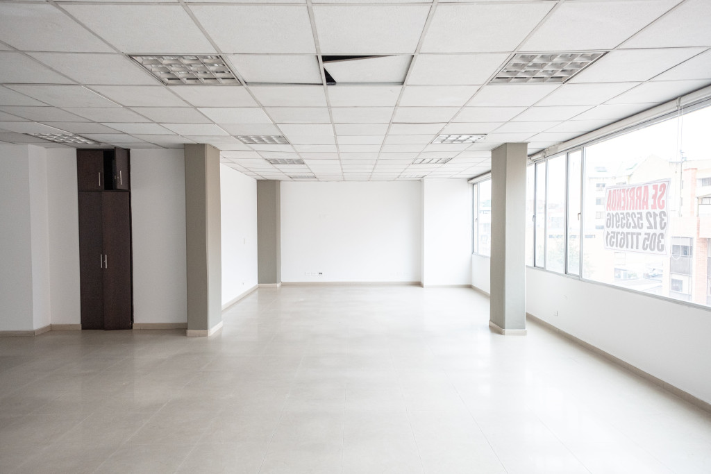 Oficina En Arriendo - Lago Gaitán, Bogotá