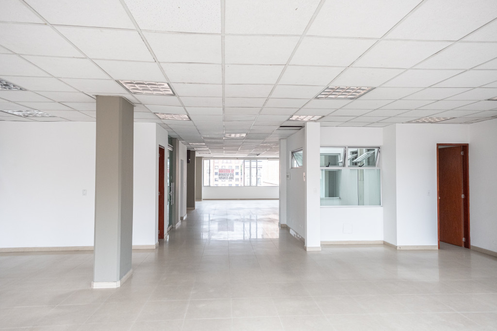 Oficina En Arriendo - Lago Gaitán, Bogotá
