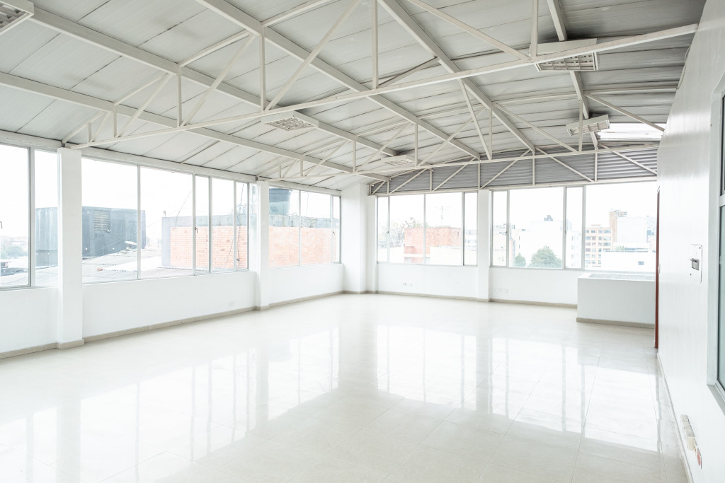Oficina En Arriendo - Lago Gaitán, Bogotá