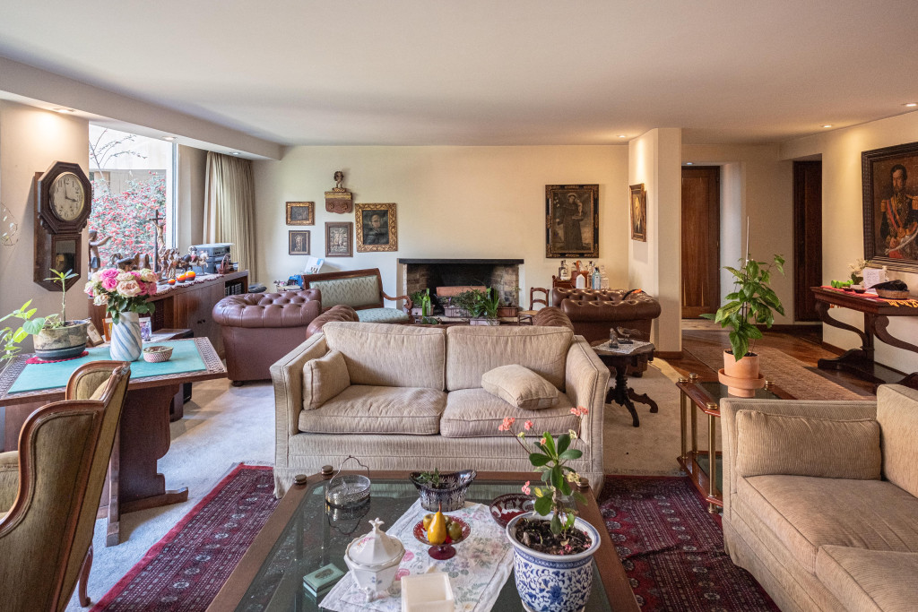 Apartamento En Venta - Los Rosales, Bogotá