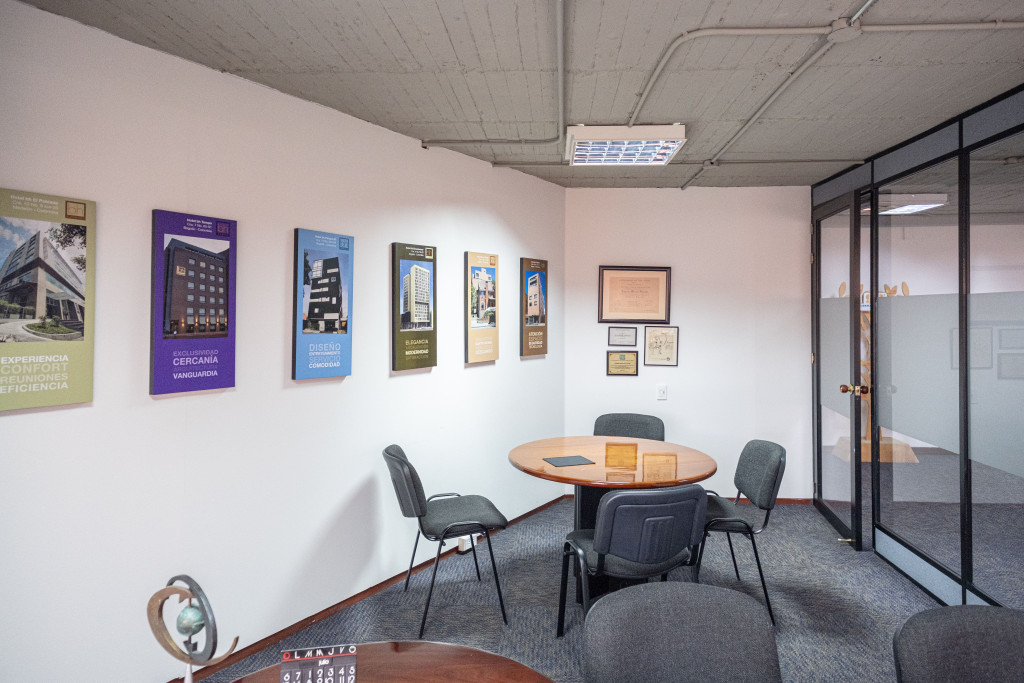 Oficina En Arriendo - Quinta Camacho, Bogotá