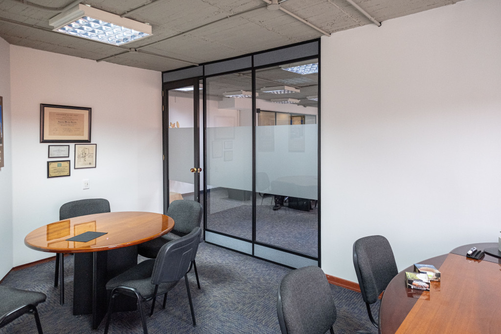 Oficina En Arriendo - Quinta Camacho, Bogotá