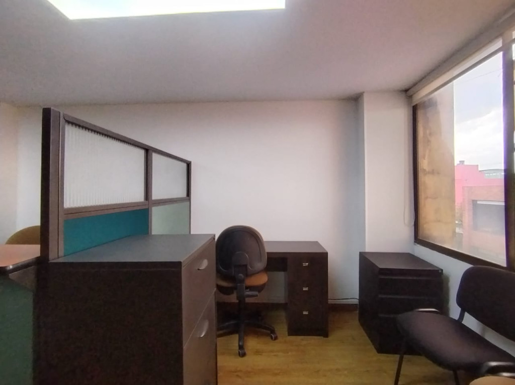 Oficina En Arriendo/Venta - El Lago, Bogotá