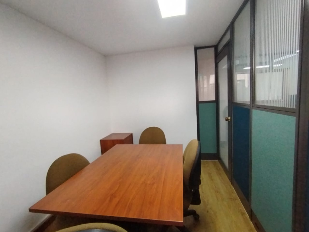 Oficina En Arriendo/Venta - El Lago, Bogotá