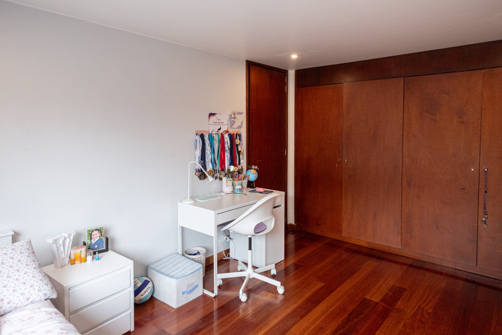 Apartamento En Venta - Los Rosales, Bogotá