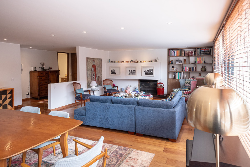 Apartamento En Arriendo - Los Rosales, Bogotá