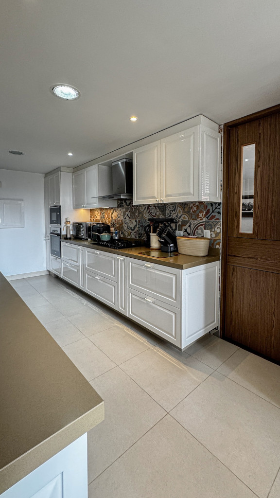 Apartamento En Arriendo - Los Rosales, Bogotá