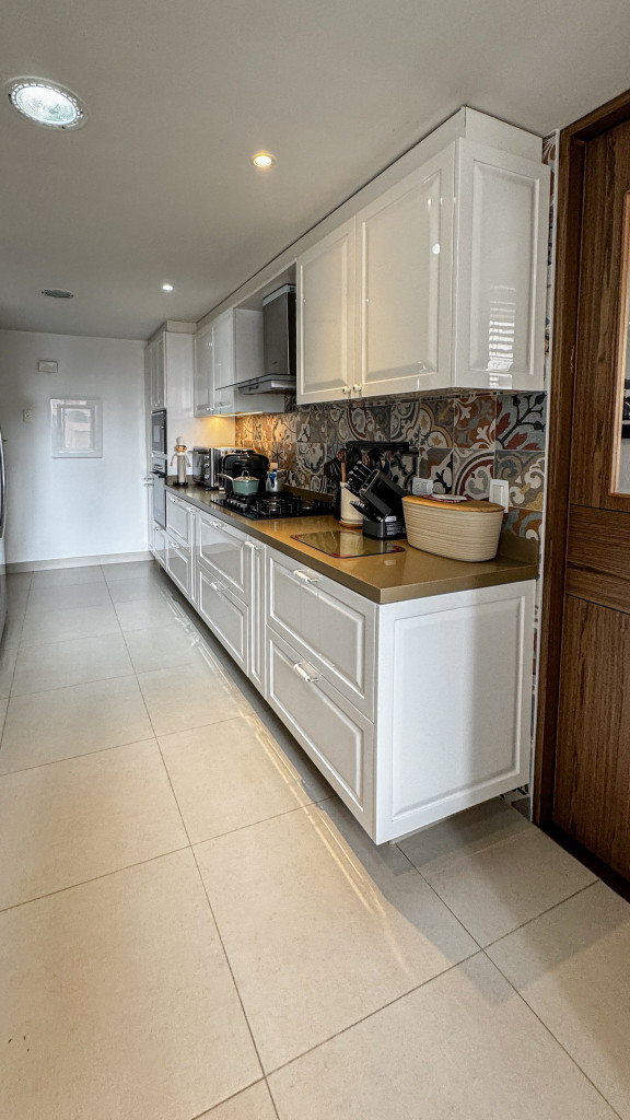 Apartamento En Arriendo - Los Rosales, Bogotá