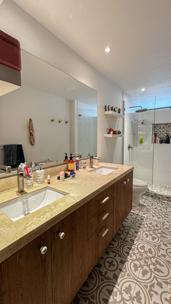 Apartamento En Arriendo - Los Rosales, Bogotá