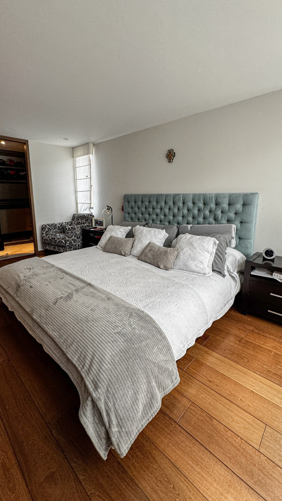 Apartamento En Arriendo - Los Rosales, Bogotá