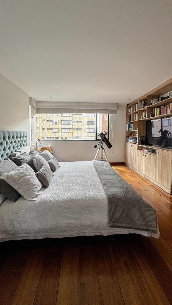 Apartamento En Arriendo - Los Rosales, Bogotá