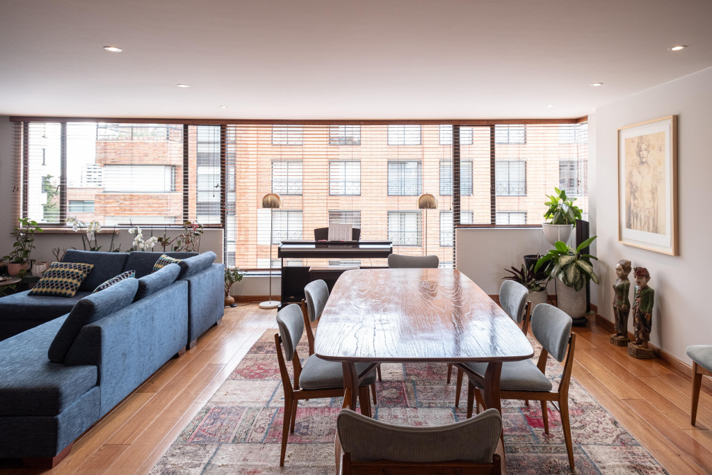 Apartamento En Arriendo - Los Rosales, Bogotá