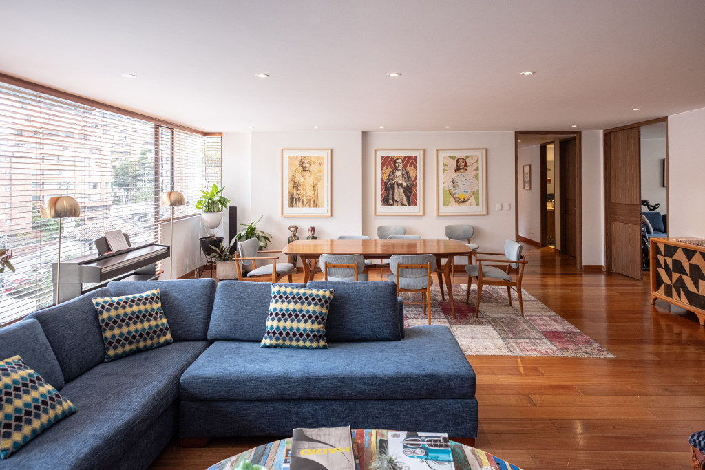 Apartamento En Arriendo - Los Rosales, Bogotá