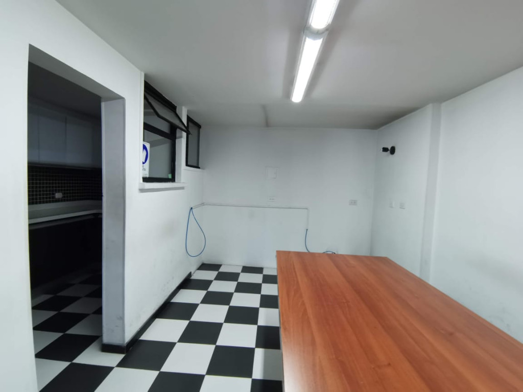 Oficina En Arriendo - Lago Gaitán, Bogotá