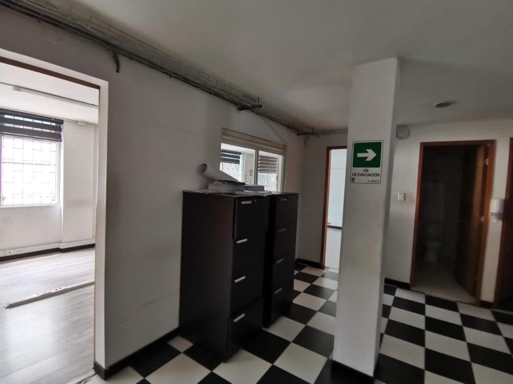 Oficina En Arriendo - Lago Gaitán, Bogotá