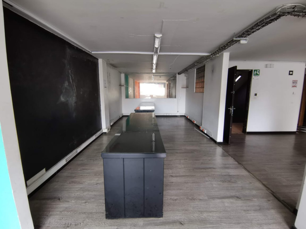 Oficina En Arriendo - Lago Gaitán, Bogotá