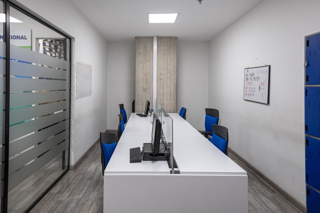 Oficina En Arriendo - Antiguo Country, Bogotá