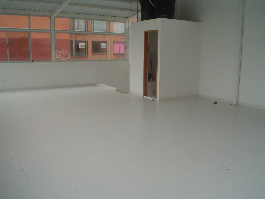 Oficina En Arriendo - Lago Gaitán, Bogotá