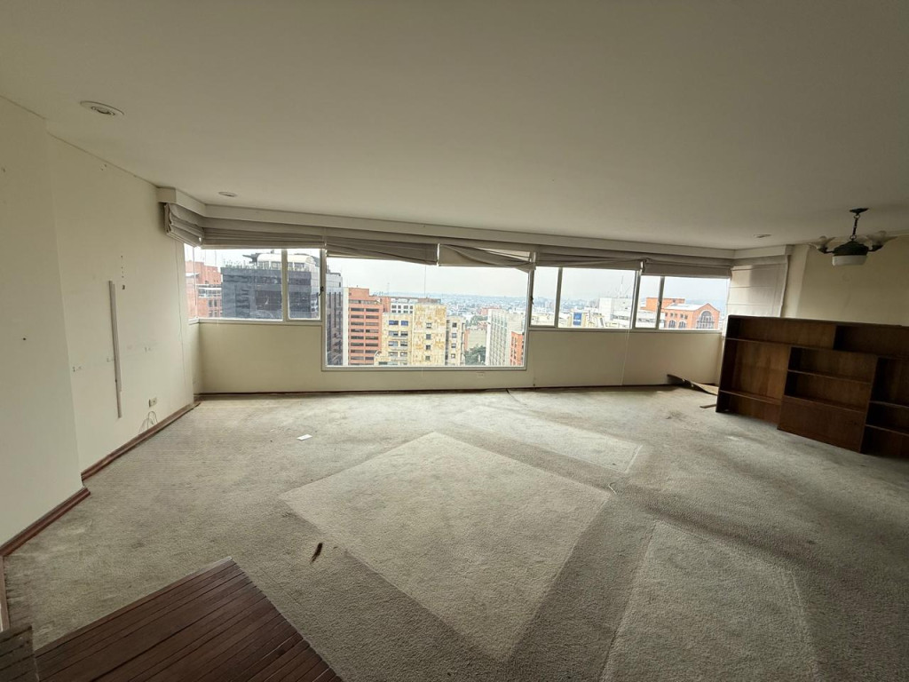 Apartamento En Venta - Los Rosales, Bogotá