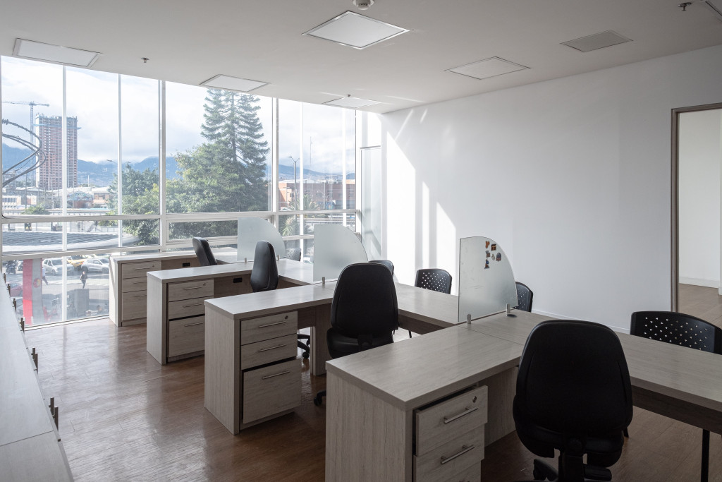 Oficina En Arriendo - Puente Aranda, Bogotá