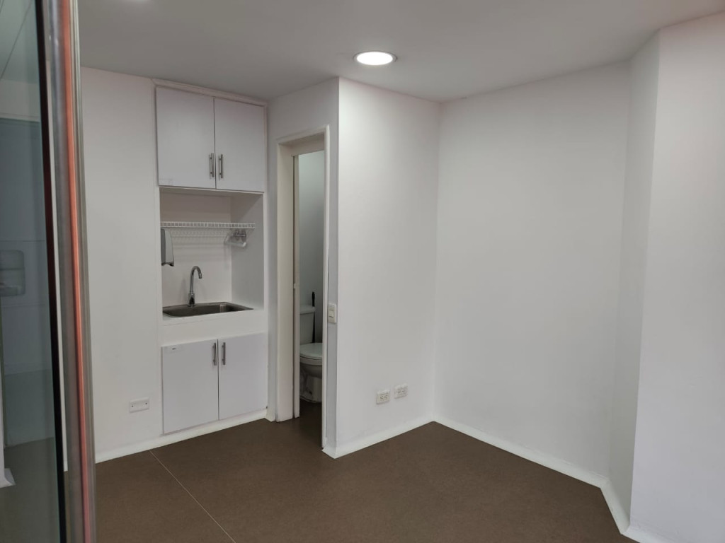 Consultorio En Arriendo - Santa Barbara-Usaquén, Bogotá