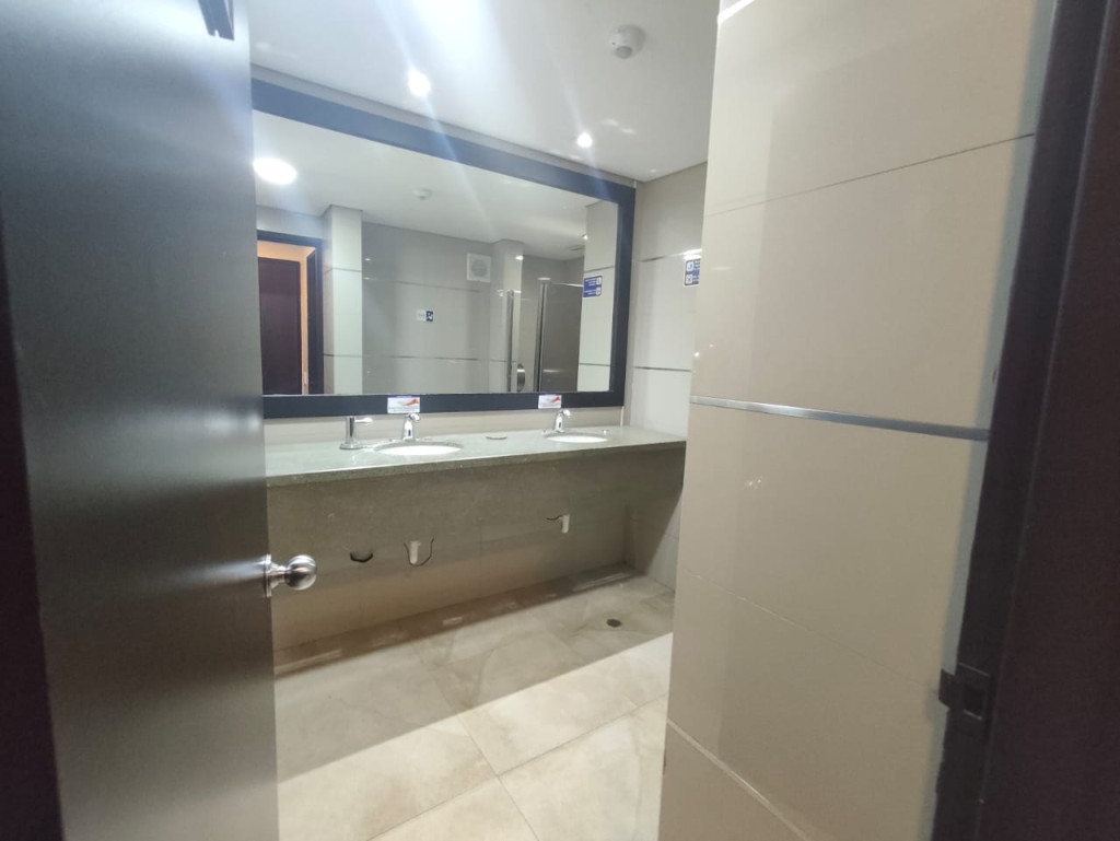 Consultorio En Arriendo - Santa Barbara-Usaquén, Bogotá