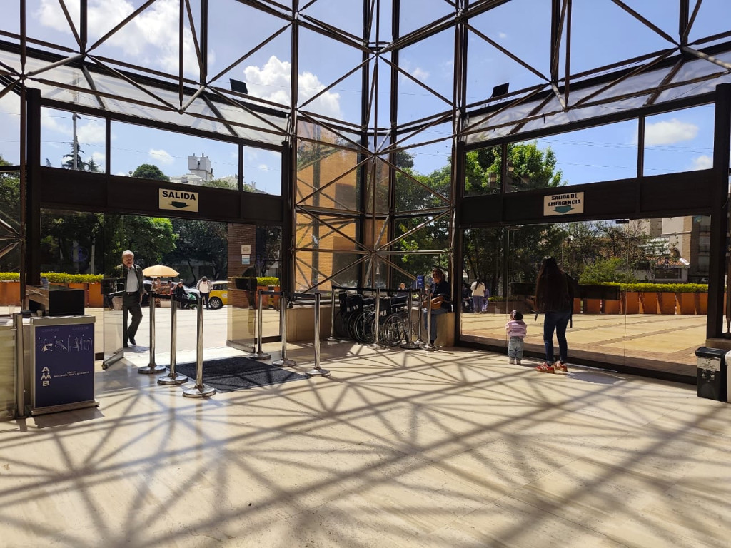 Consultorio En Arriendo - Santa Barbara-Usaquén, Bogotá