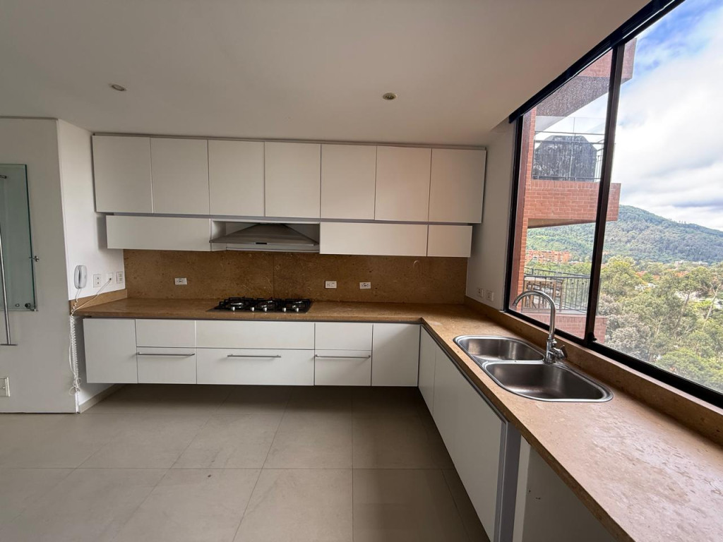 Apartamento En Arriendo - Santa Barbara Alta-Usaquén, Bogotá