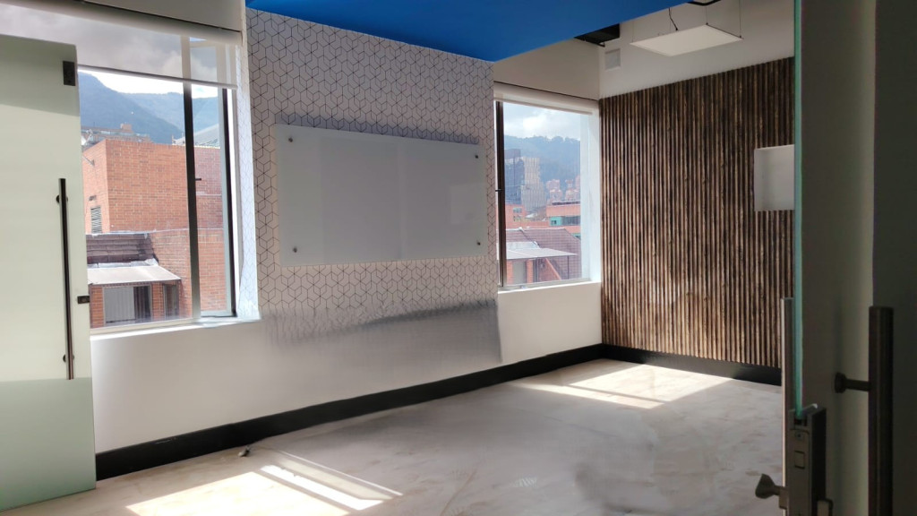 Oficina en arriendo en Chico Norte, Bogotá, 82 m² · foto 2 de 11