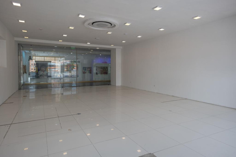 Local En Venta - El Retiro, Bogotá