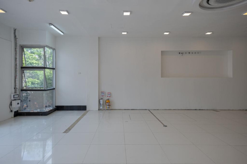 Local En Venta - El Retiro, Bogotá