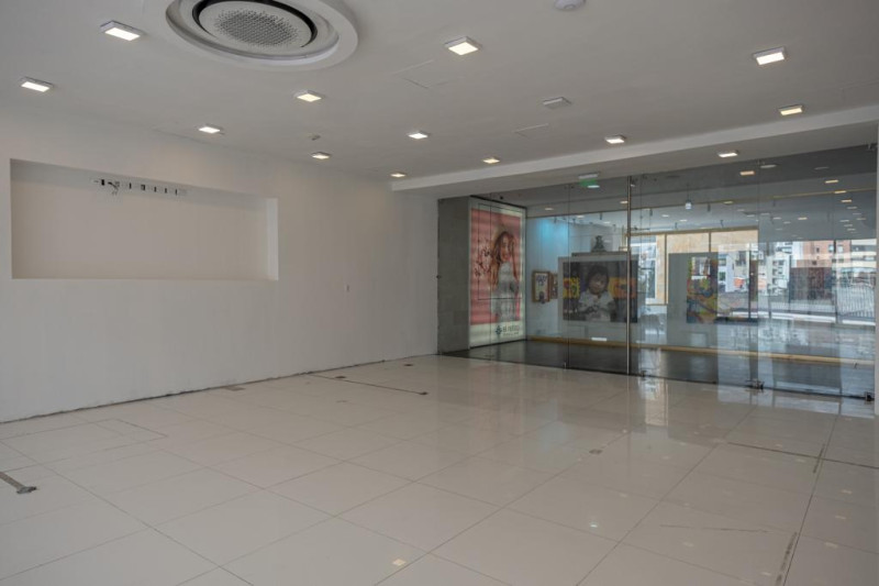Local En Venta - El Retiro, Bogotá