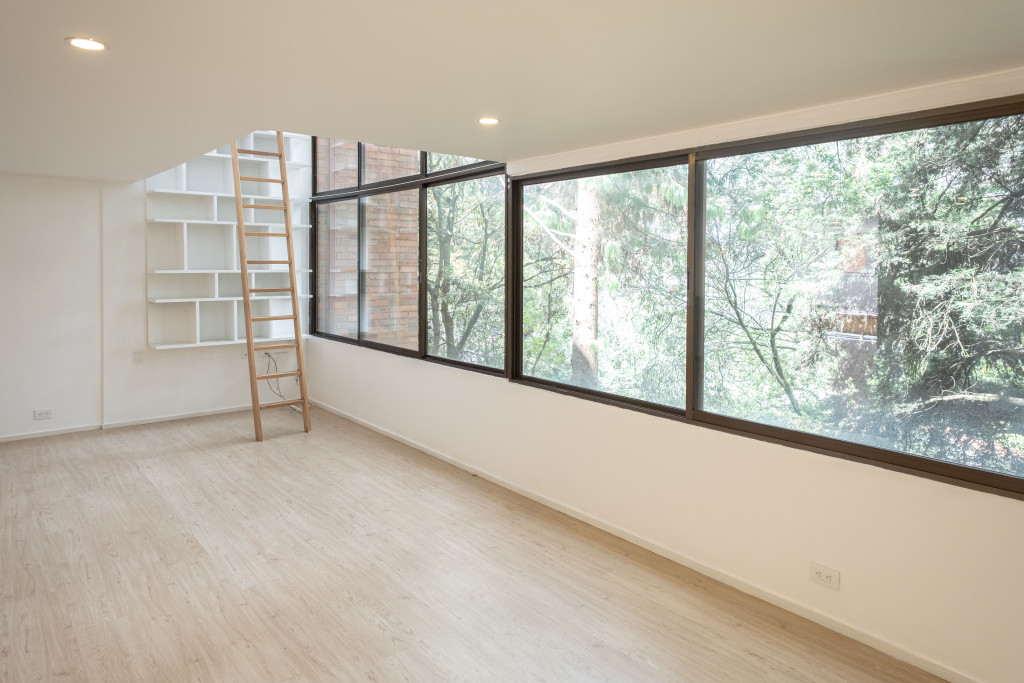 Apartamento En Arriendo - Los Rosales, Bogotá